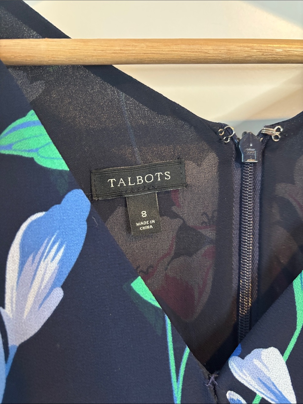 Talbots Navy Floral Sleeveless V-Neck Midi Dress Womens 8 size medium euc - Picture 5 of 7